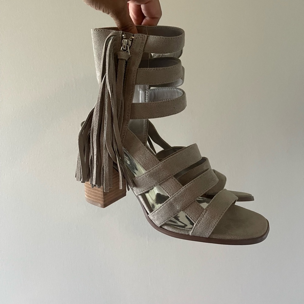 Circus sandals